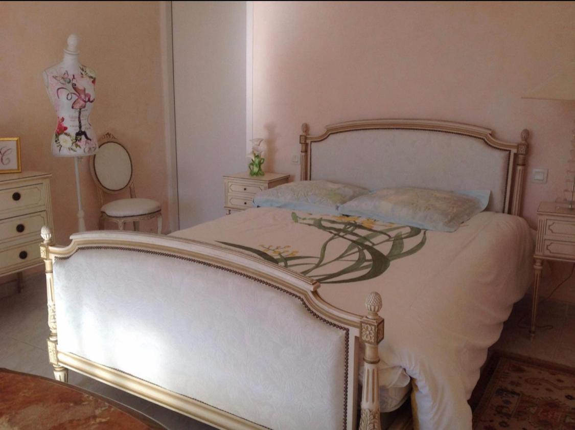 Bed and Breakfast Domaine De La Provencale Saint-Didier-de-la-Tour Экстерьер фото